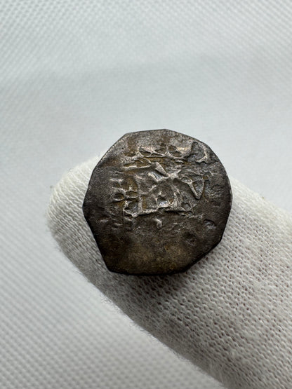 Felipe III (1598-1621). 1/2 real. 1612. Sevilla. V. (Cal-434). (Jarabo-Sanahuja-B553). Ag. 1,65g.