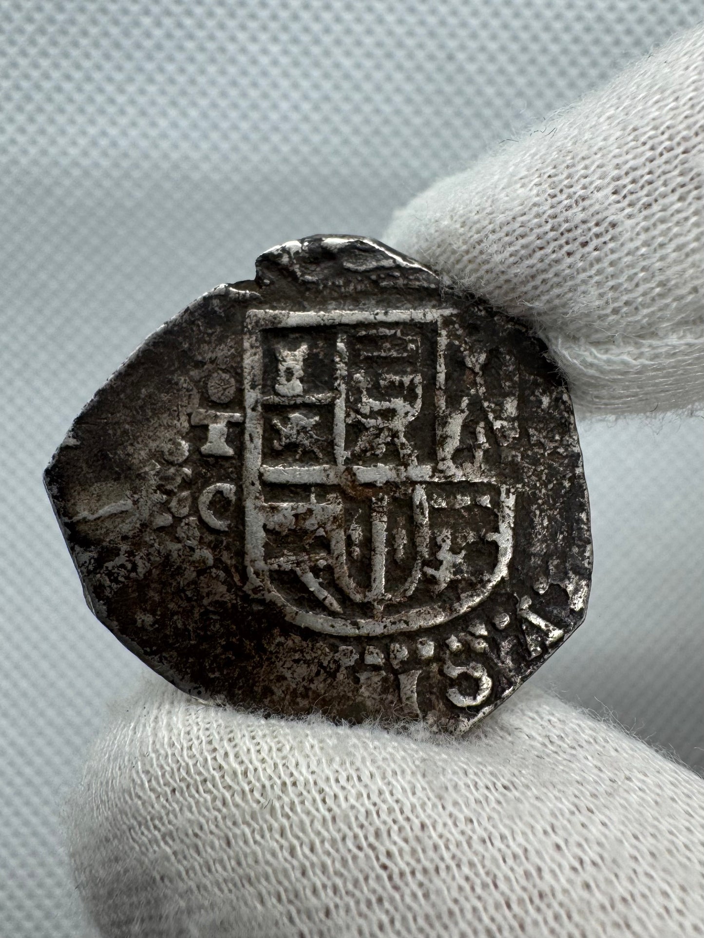 Felipe III (1598-1621). 2 reales. 1602/1. Toledo. C. Tipo “OMNIVM”. (Cal-690). (Jarabo-Sanahuja-B693). Ag. 6,72g.