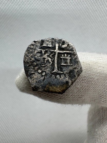 Felipe II (1566-1598). 1/2 real. (1593-1595). Toledo. C. (Cal-172). (Jarabo-Sanahuja-Tipo A964). Ag. 1,60g.