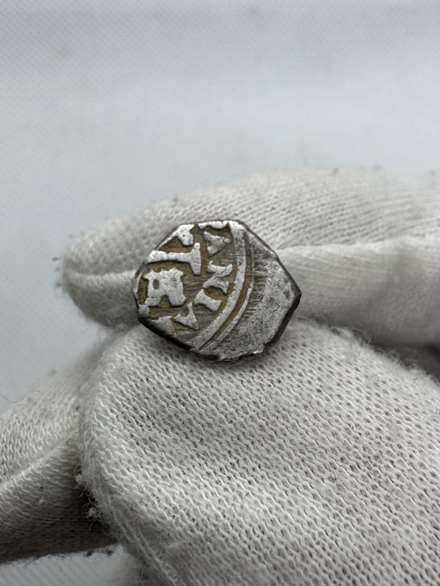 Felipe IV (1621-1665). 1/2 real. (1652). Sevilla. (R). (Cal-Unlisted). (Jarabo-Sanahuja-C688). Ag. 1,61g.