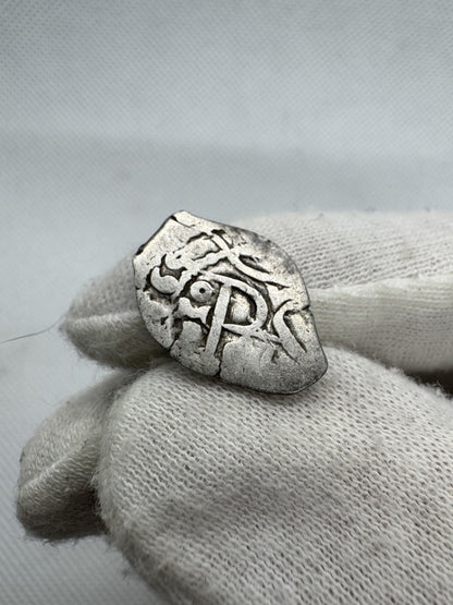 Felipe IV (1621-1665). 1/2 real. 1665/4. México. P. (Cal-573var). Ag. 1,39g.